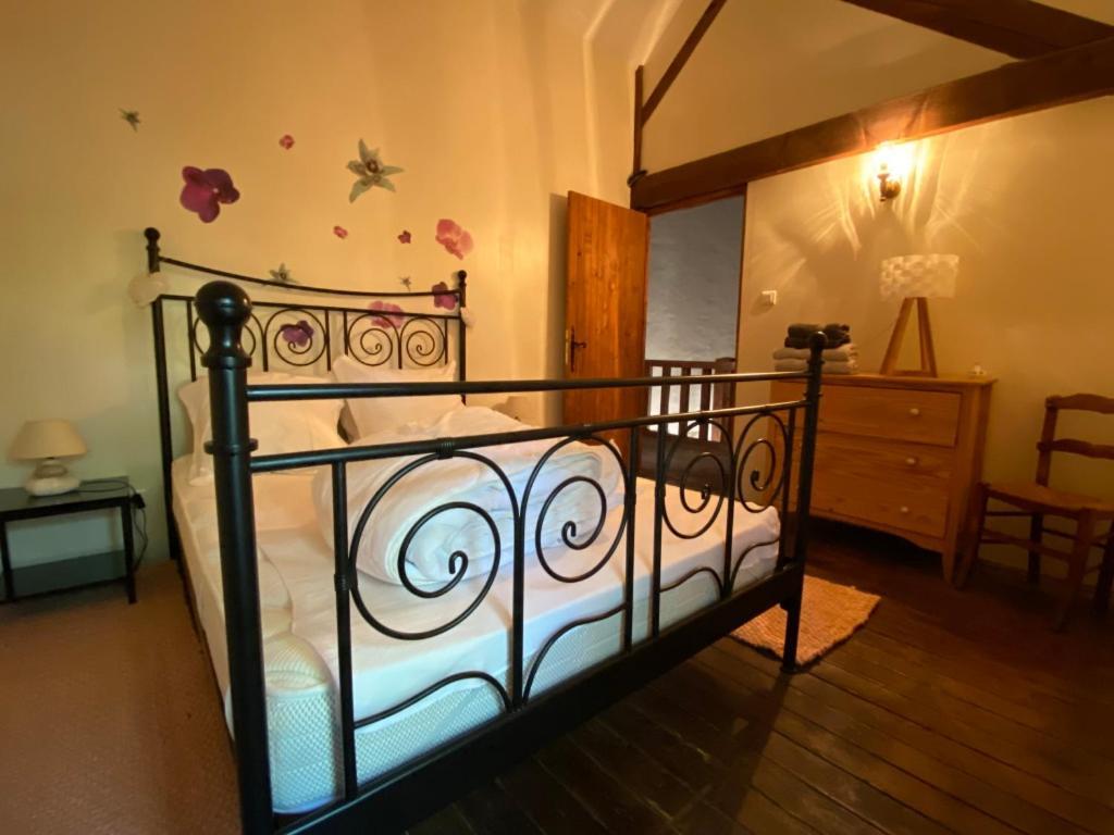Holiday Home La Brijopa Bazoges-en-Pareds Exterior photo